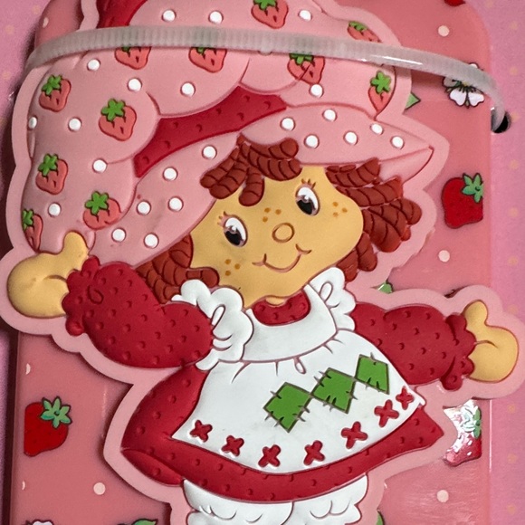 Strawberry Shortcake Pink Detangler Brush - Picture 6 of 6